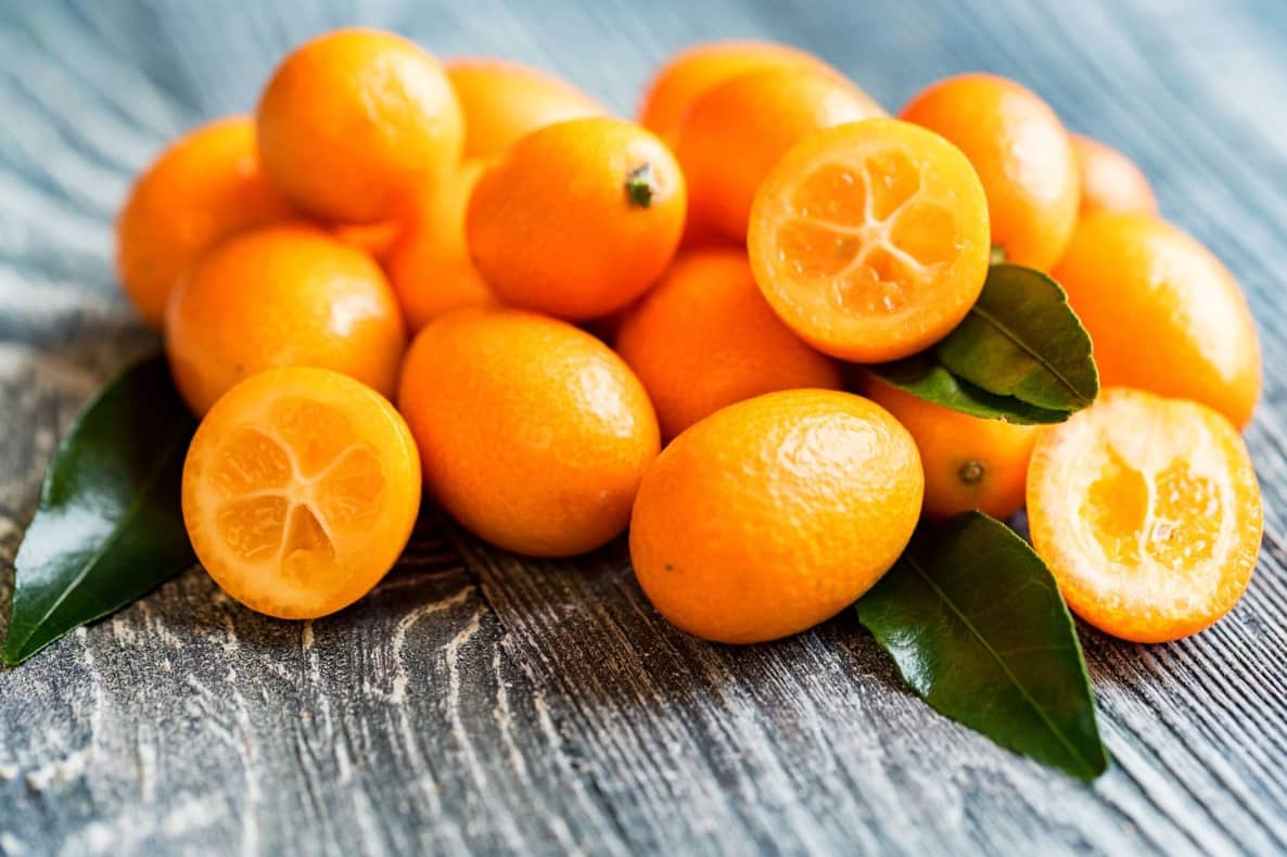 Kumquat Fruit Nutrition Facts and Health Benefits